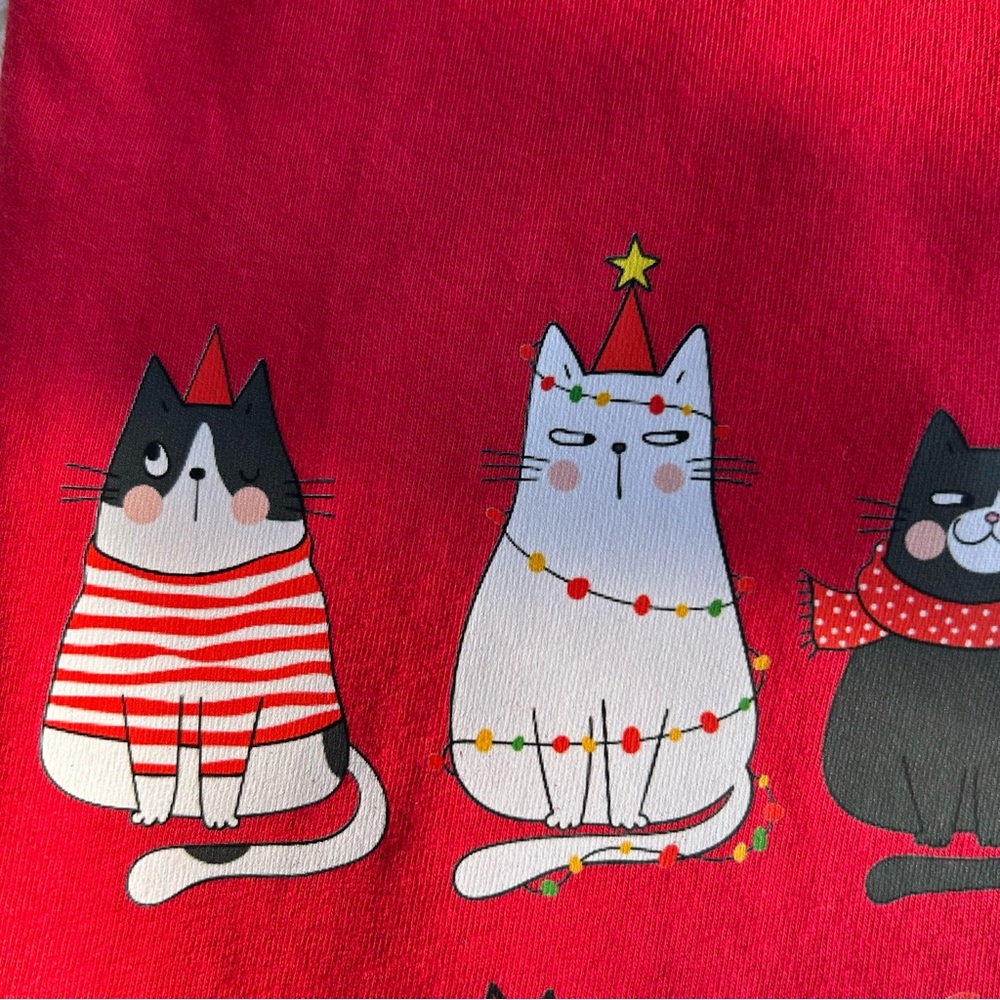 Comfort Colors Red  "Meow Christmas" Cat Graphic T-Shirt Holiday Top - Picture 3 of 5
